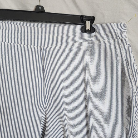 DALIA Size‎ 16W Blue & White Seersucker Cotton Blend Pull On Stretch Crop Pants - Picture 4 of 8